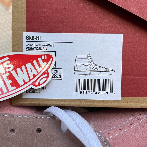 Vans Men’s Sk8-Hi
Color Block Pink/Multi
VN0A7Q5NBIY
Sneakers - Picture 16 of 16